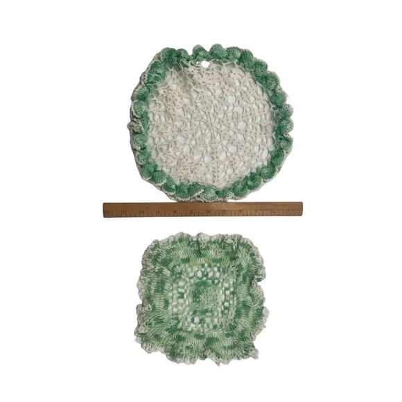 Doilies Handmade Crocheted Vintage Doily 1950’s lot. 2 Pieces - Picture 5 of 7